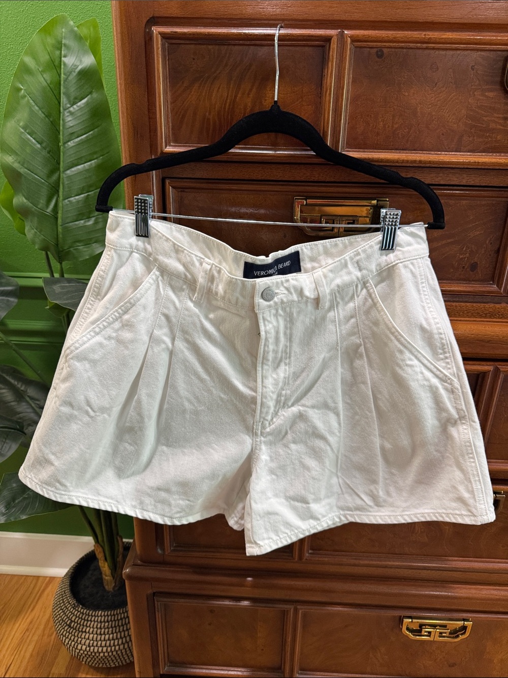 Veronica Beard White High-Rise Pleated Shorts